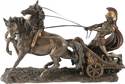 Классическая статуэтка Римской колесницы